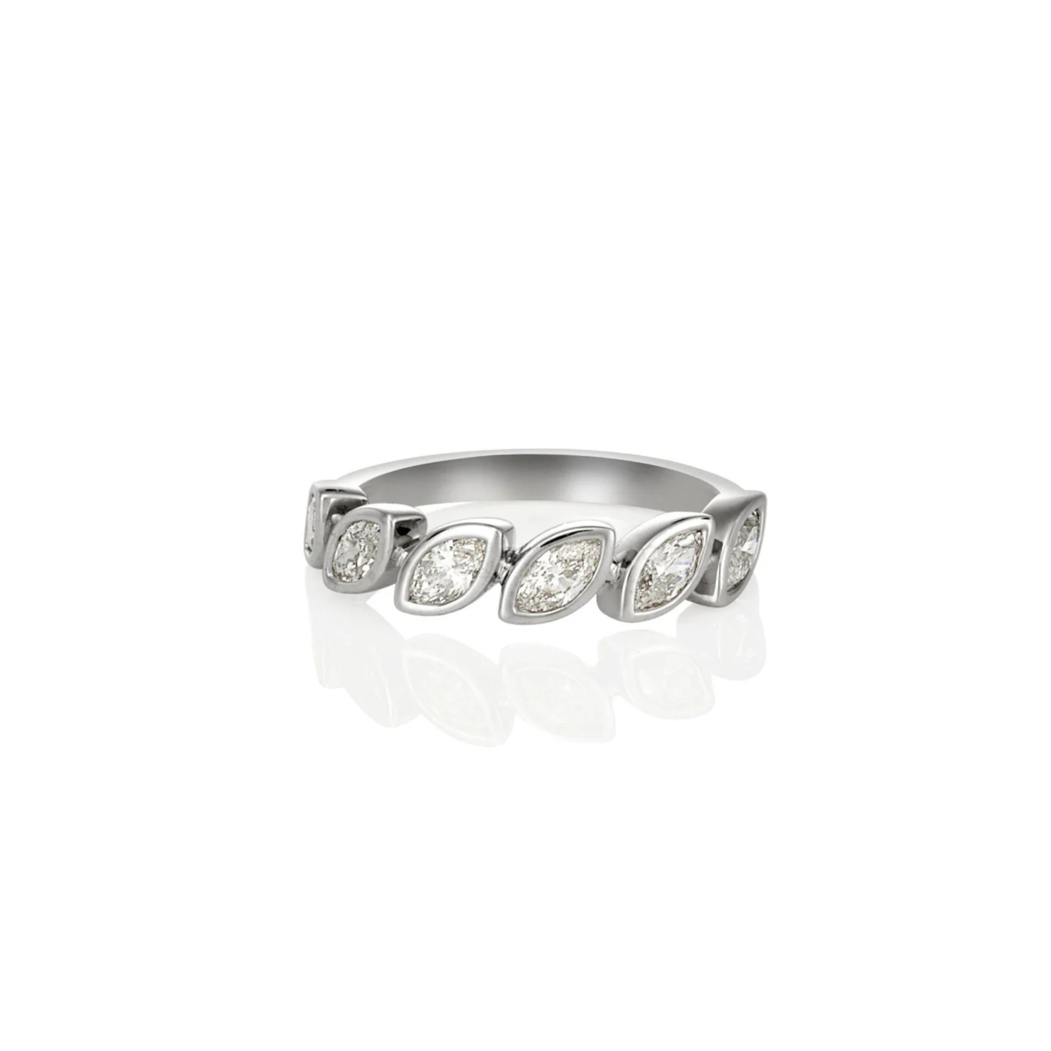 BEZEL SET MARQUISE DIAMOND RING 0.86ct