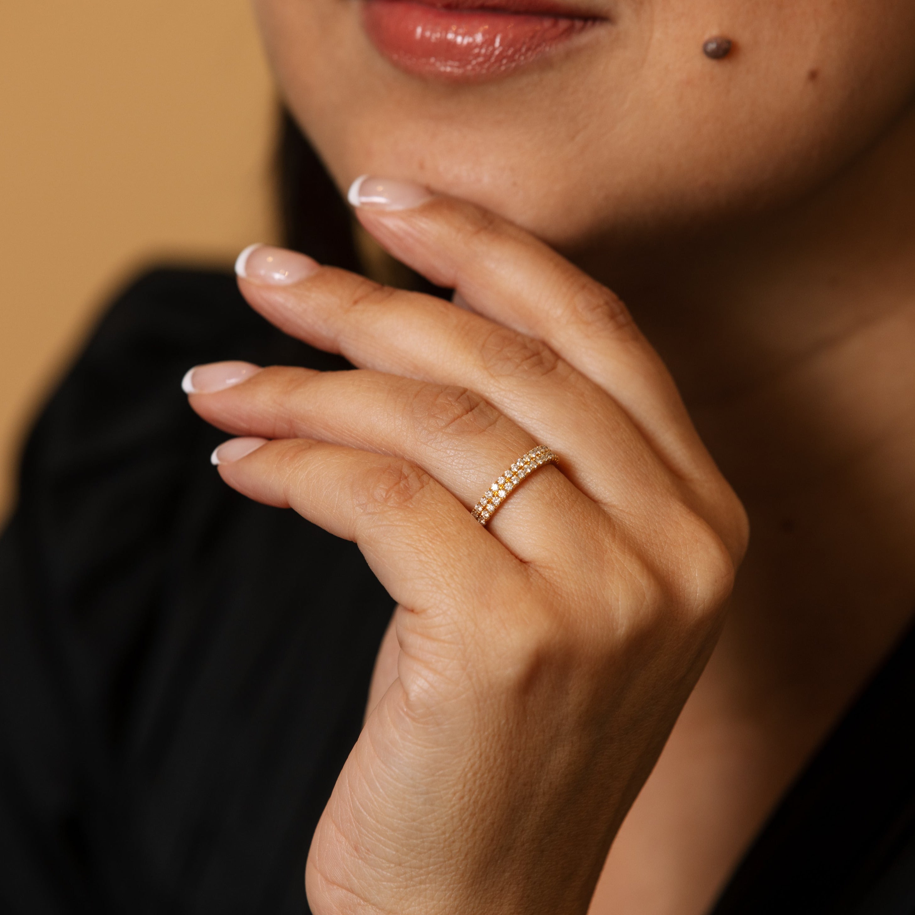 WHITE GOLD DOUBLE ROW CUT CLAW RING