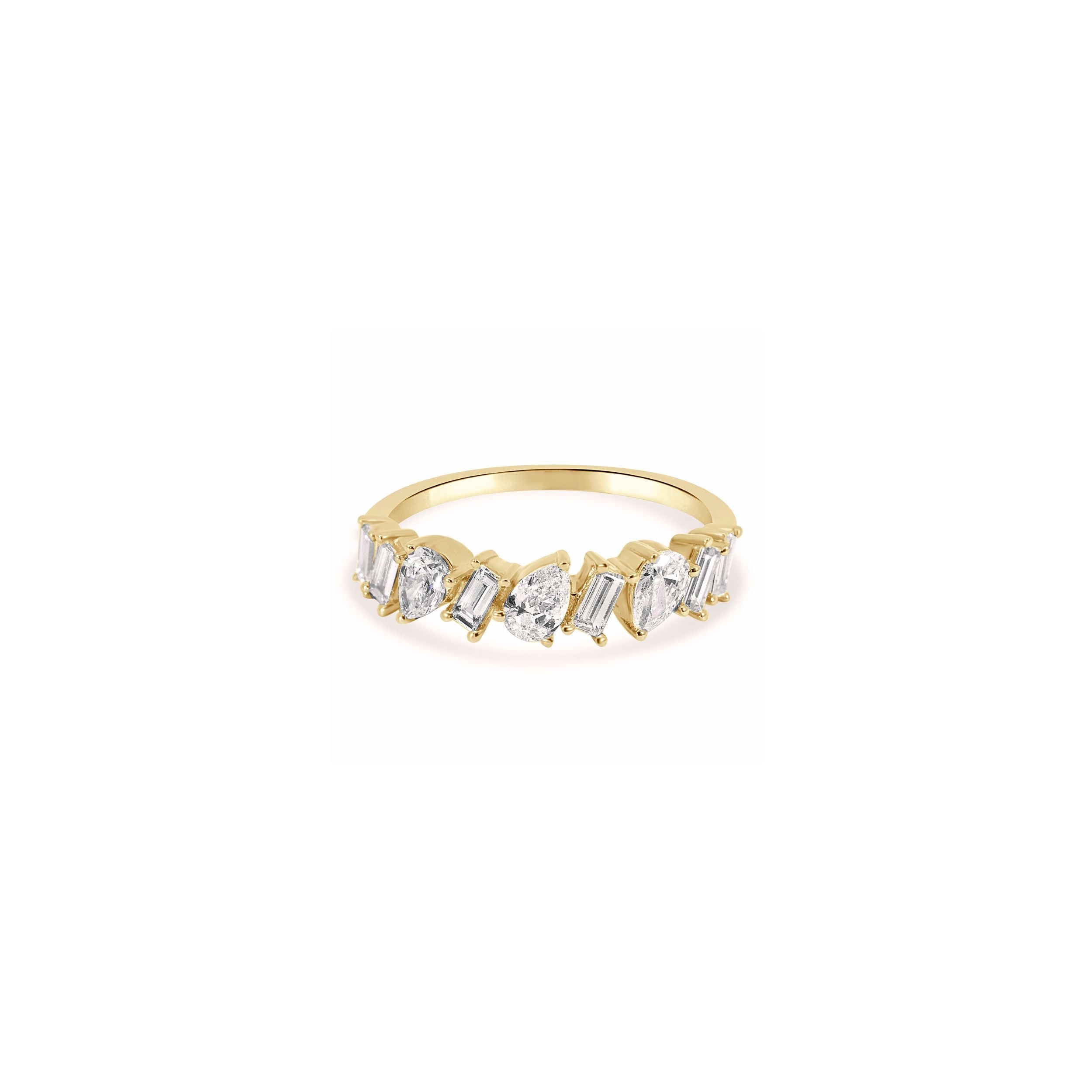 YELLOW GOLD PETITE SHAPES RING