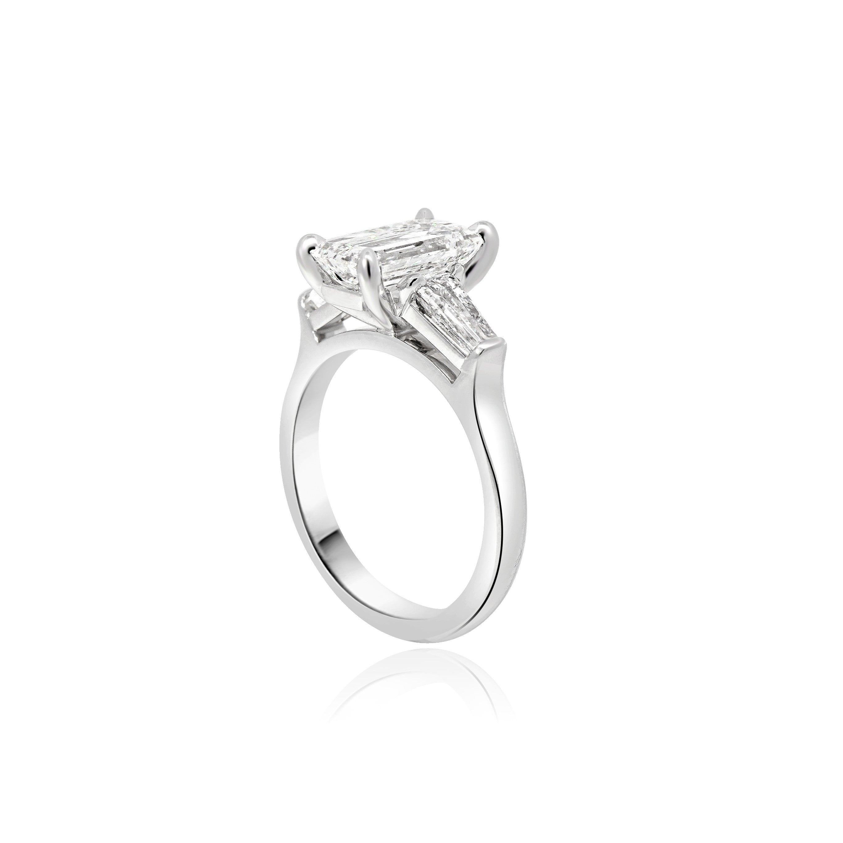 3 STONE DIAMOND ENGAGEMENT RING