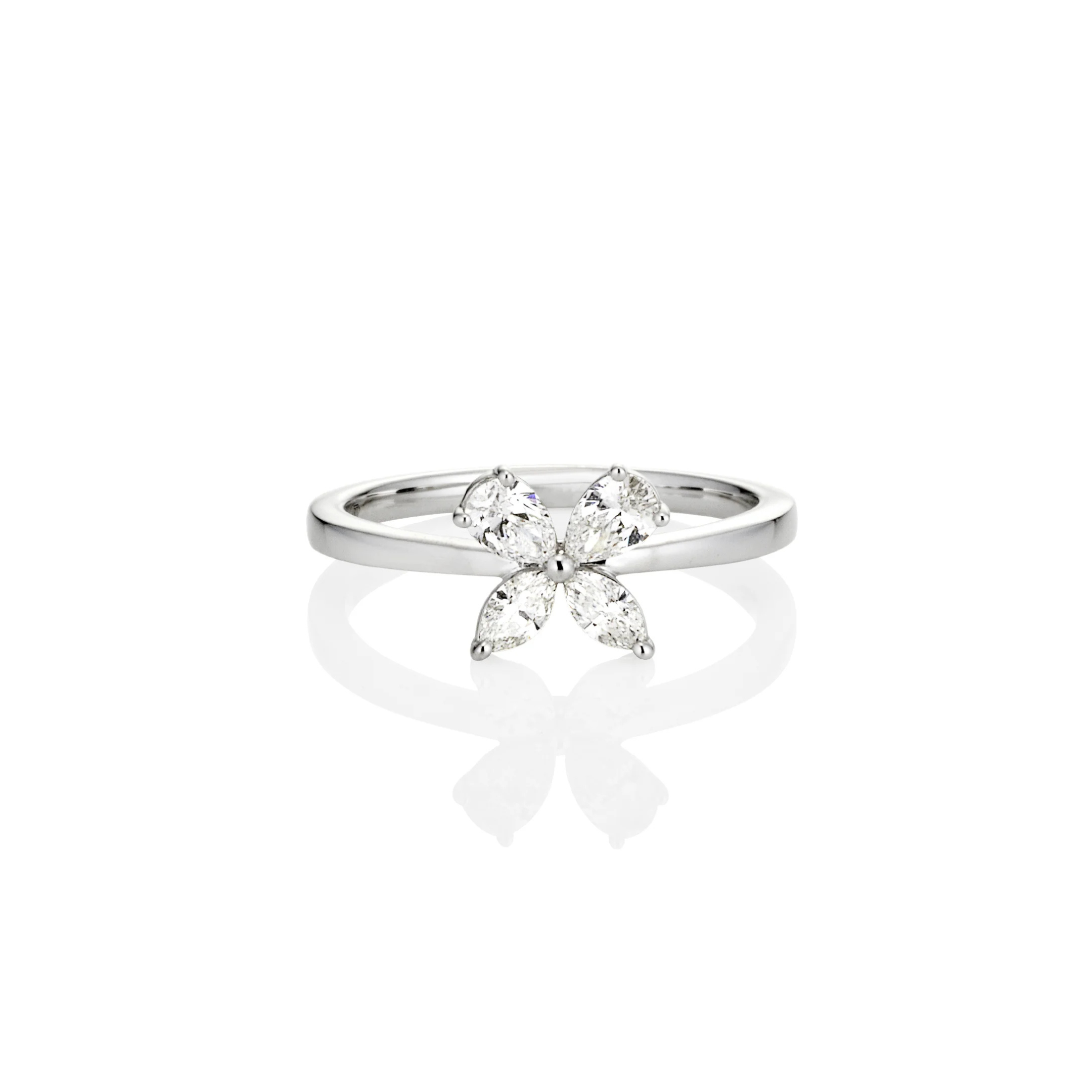 WHITE GOLD DIAMOND FLOWER RING