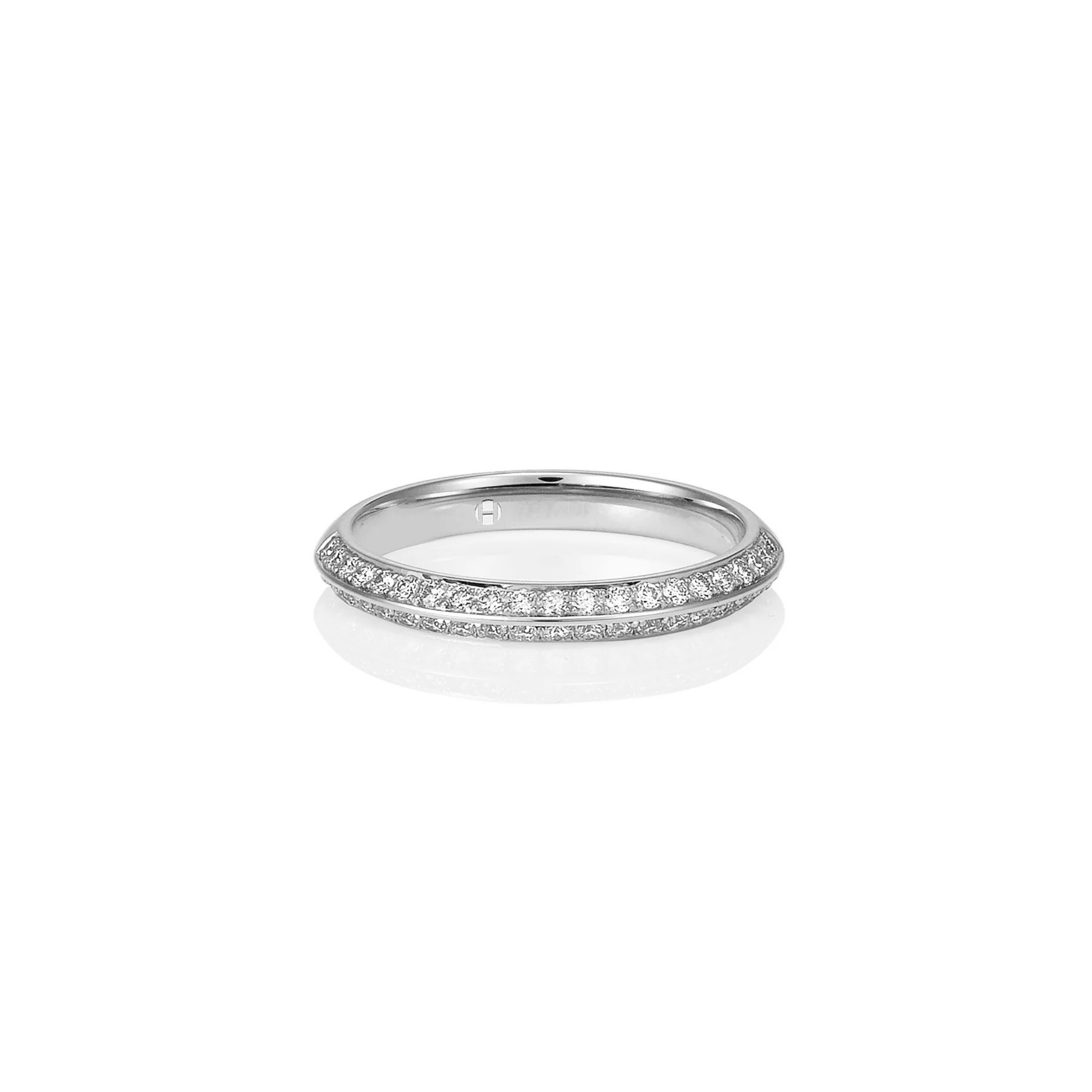 WHITE GOLD DIAMOND SET KNIFE EDGE BAND