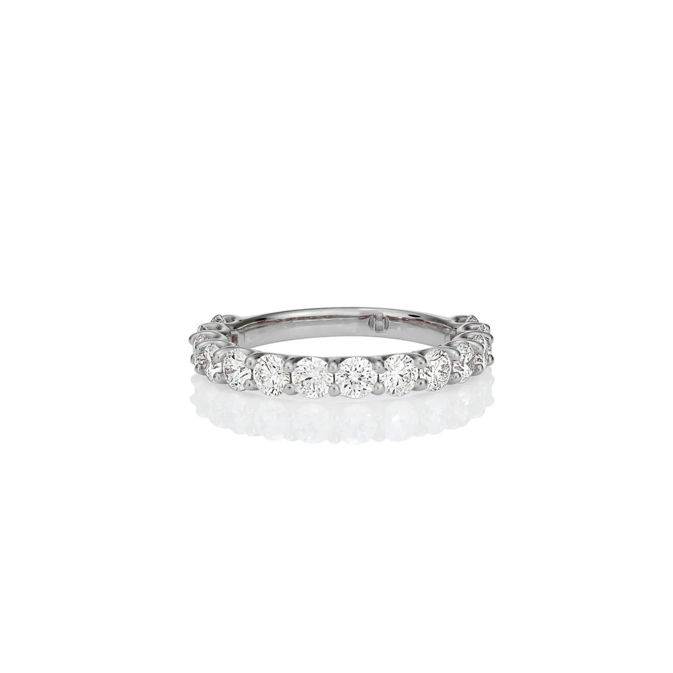 WHITE GOLD SHARED CLAW DIAMOND RING 1.40ct