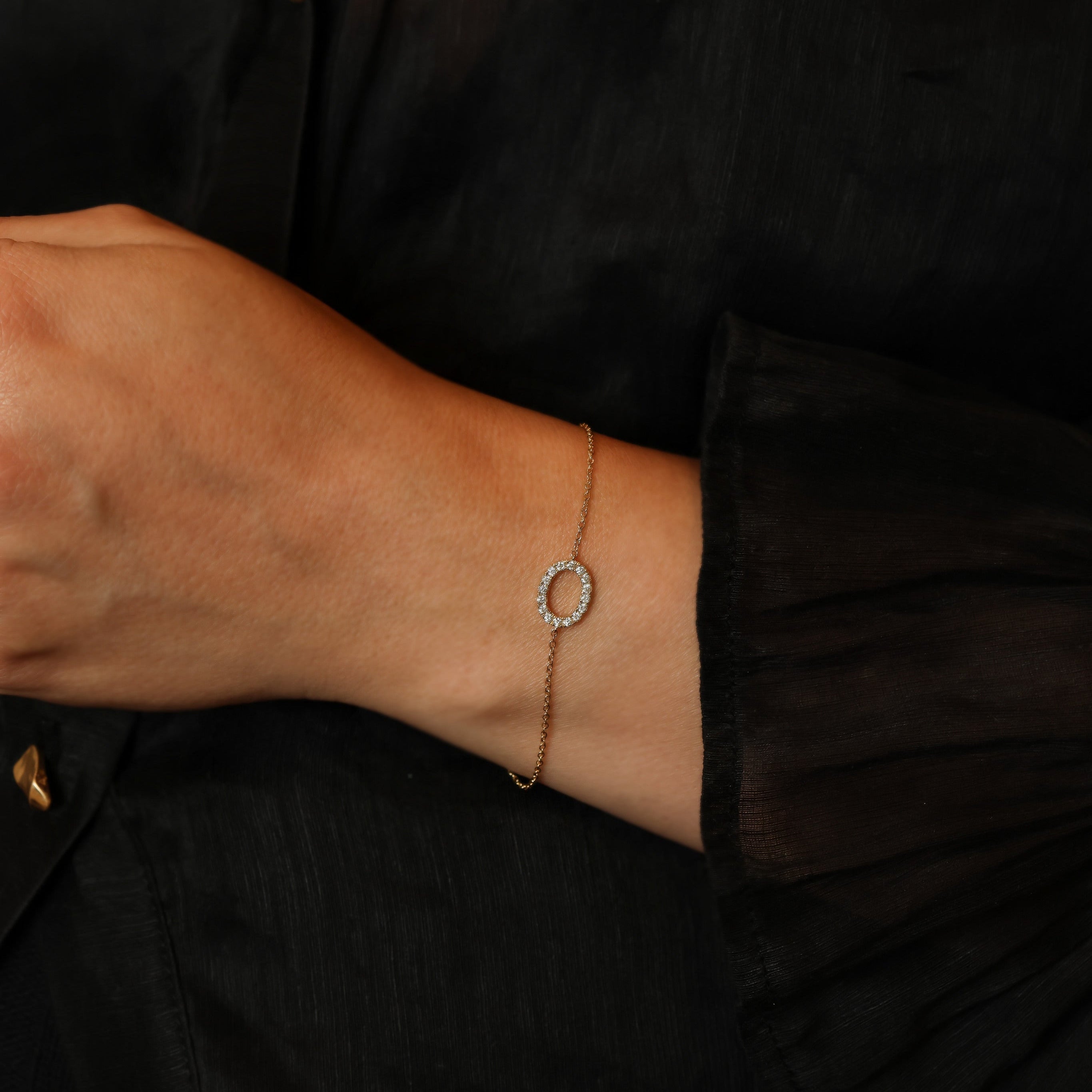 YELLOW GOLD DIAMOND OVAL BRACELET