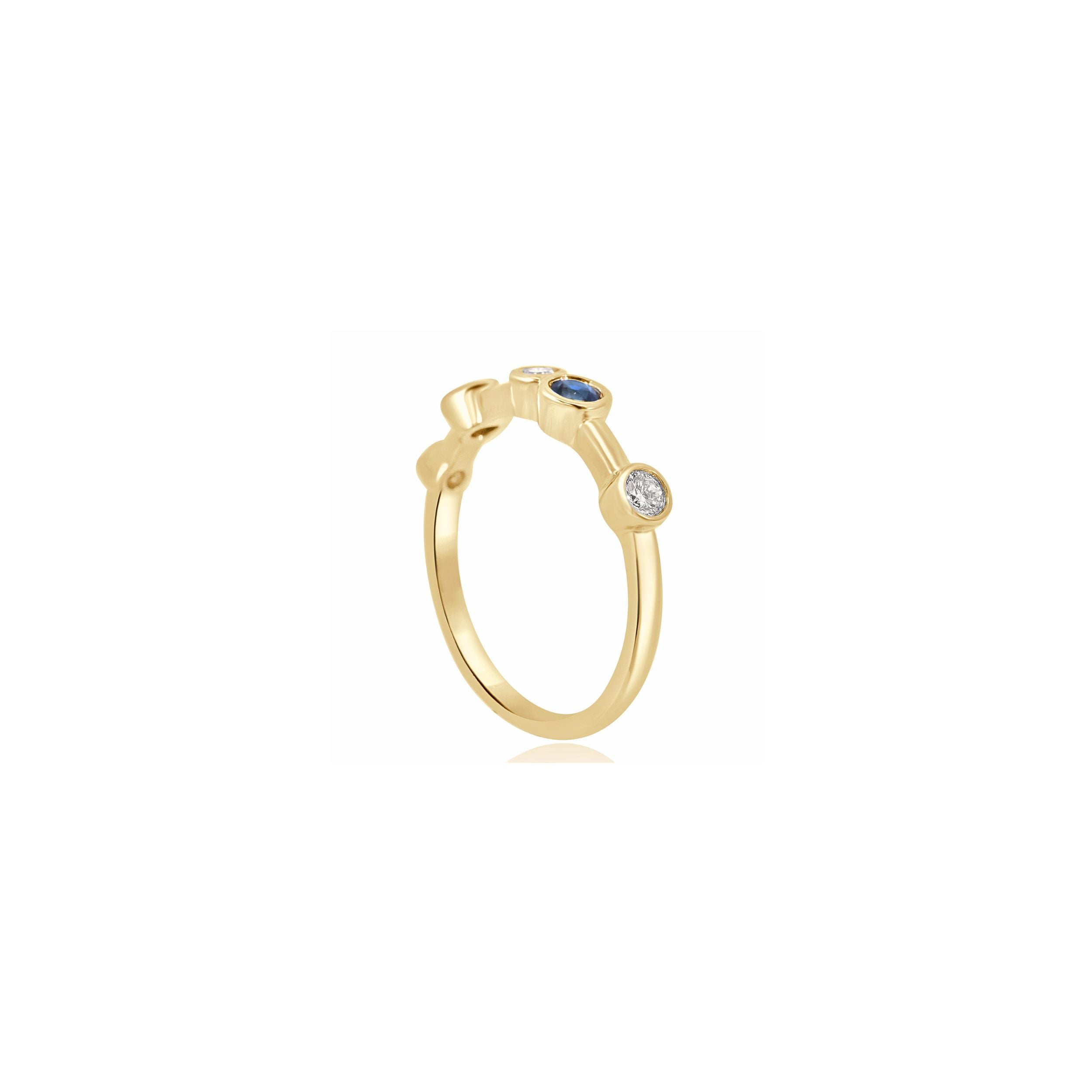 SAPPHIRE & DIAMOND BEZEL SET RING