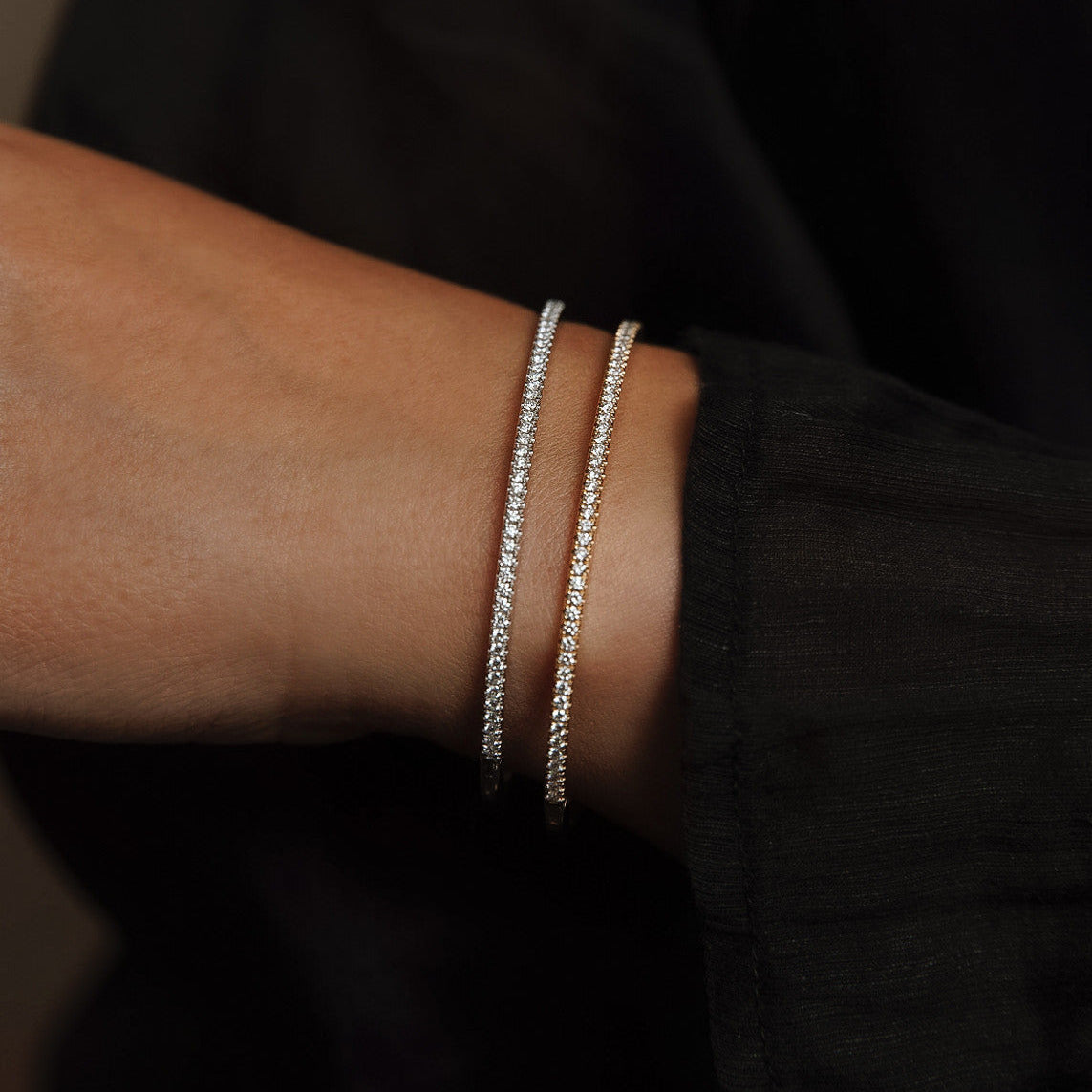 CUT CLAW DIAMOND BANGLE 0.66CT