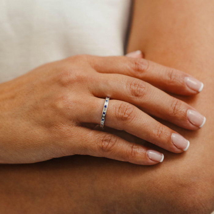 SAPPHIRE & DIAMOND BAGUETTE RING