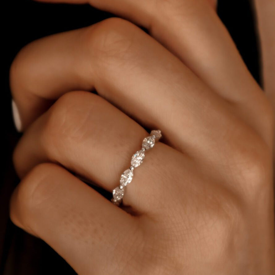 WHITE GOLD MARQUISE DIAMOND BAND 1.50CT