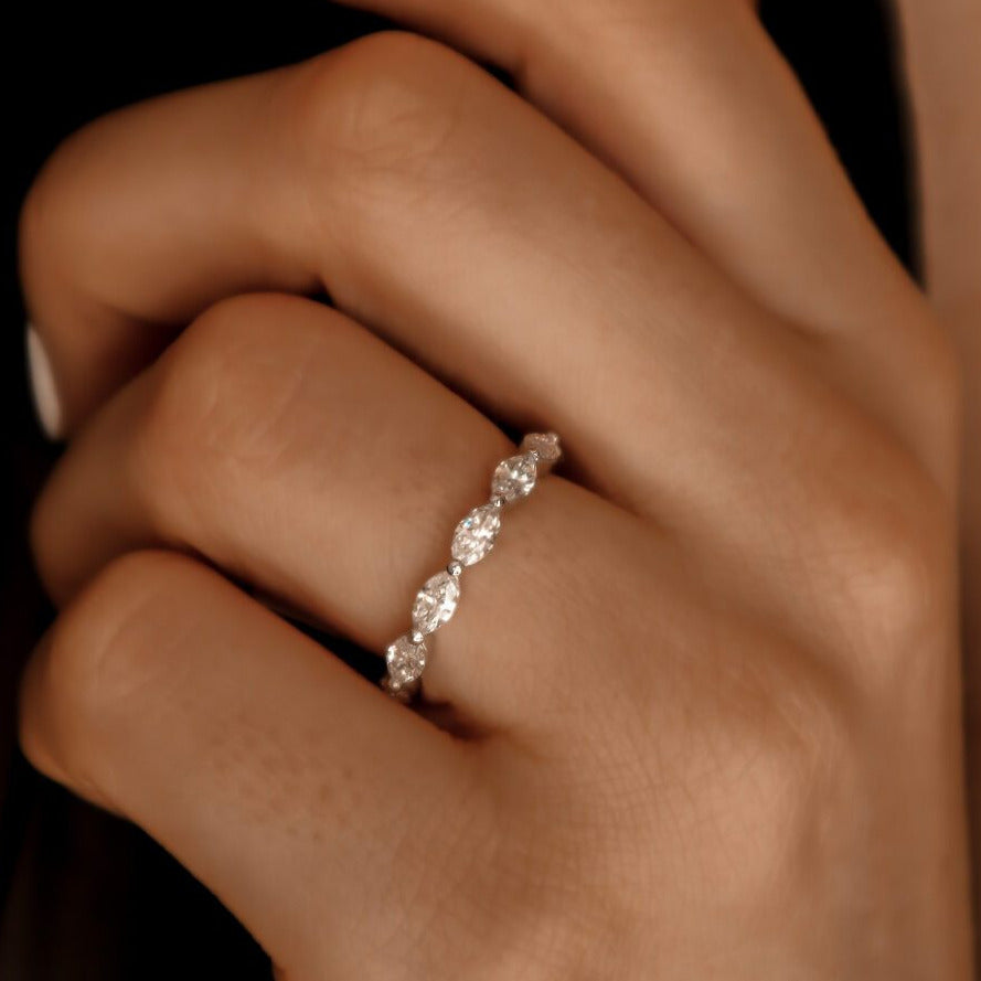 YELLOW GOLD MARQUISE DIAMOND BAND 1.50CT