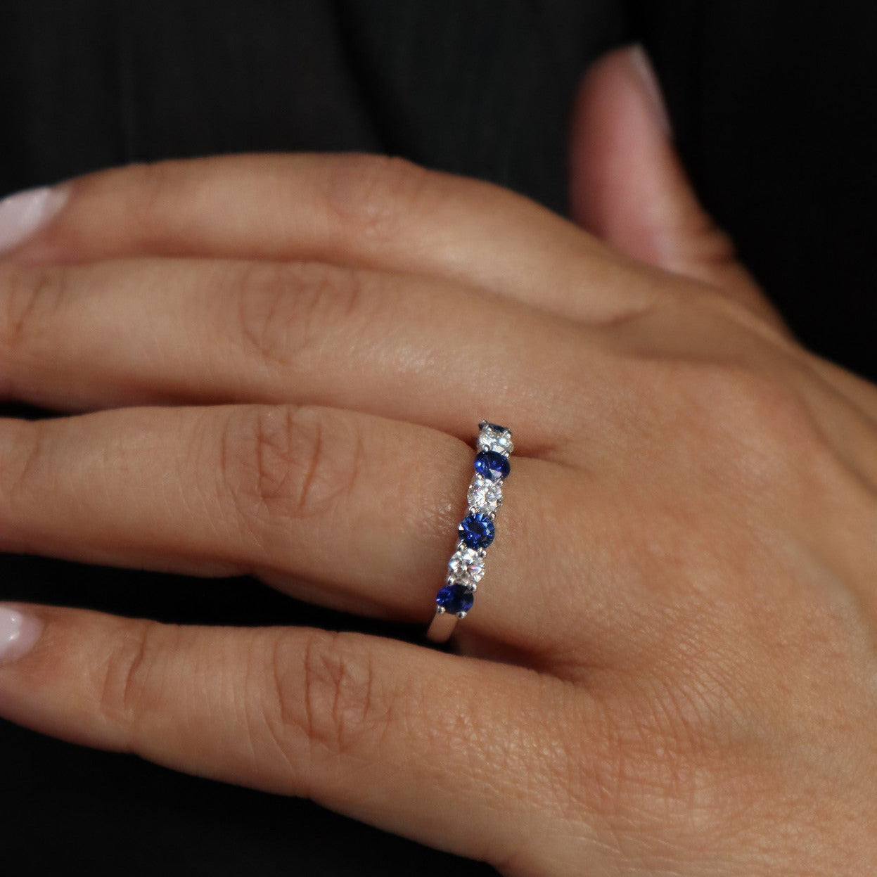 SAPPHIRE & DIAMOND SHARED CLAW RING