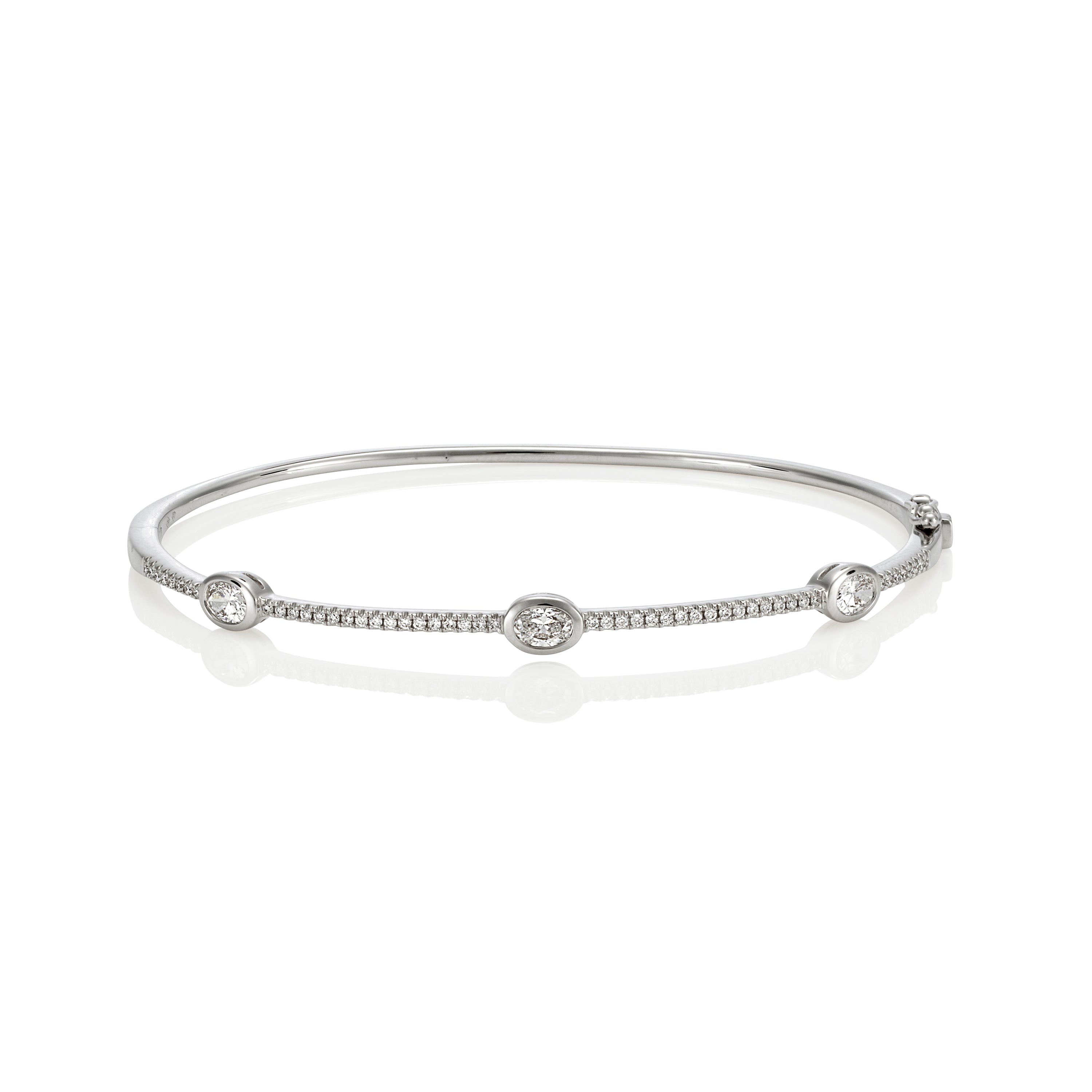 DIAMOND BANGLE WITH FEATURE OVALS