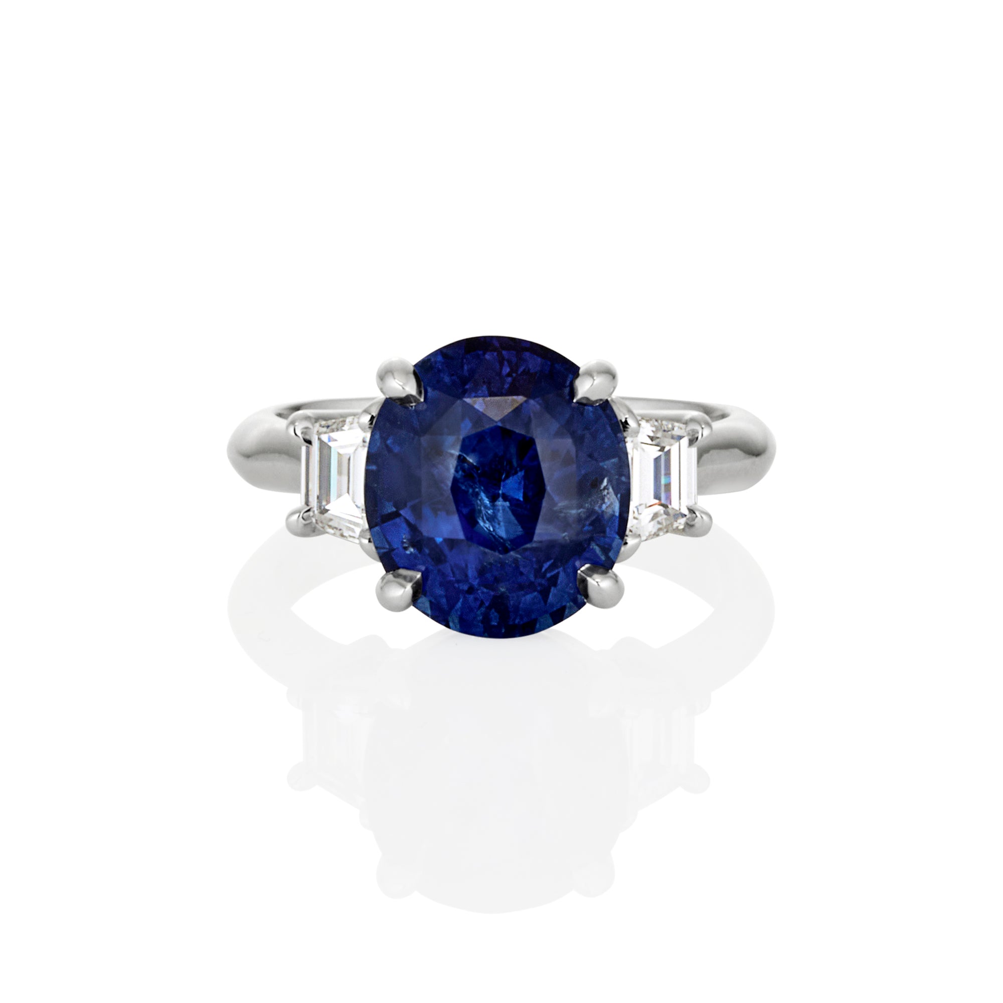 THREE STONE CEYLON SAPPHIRE & DIAMOND RING