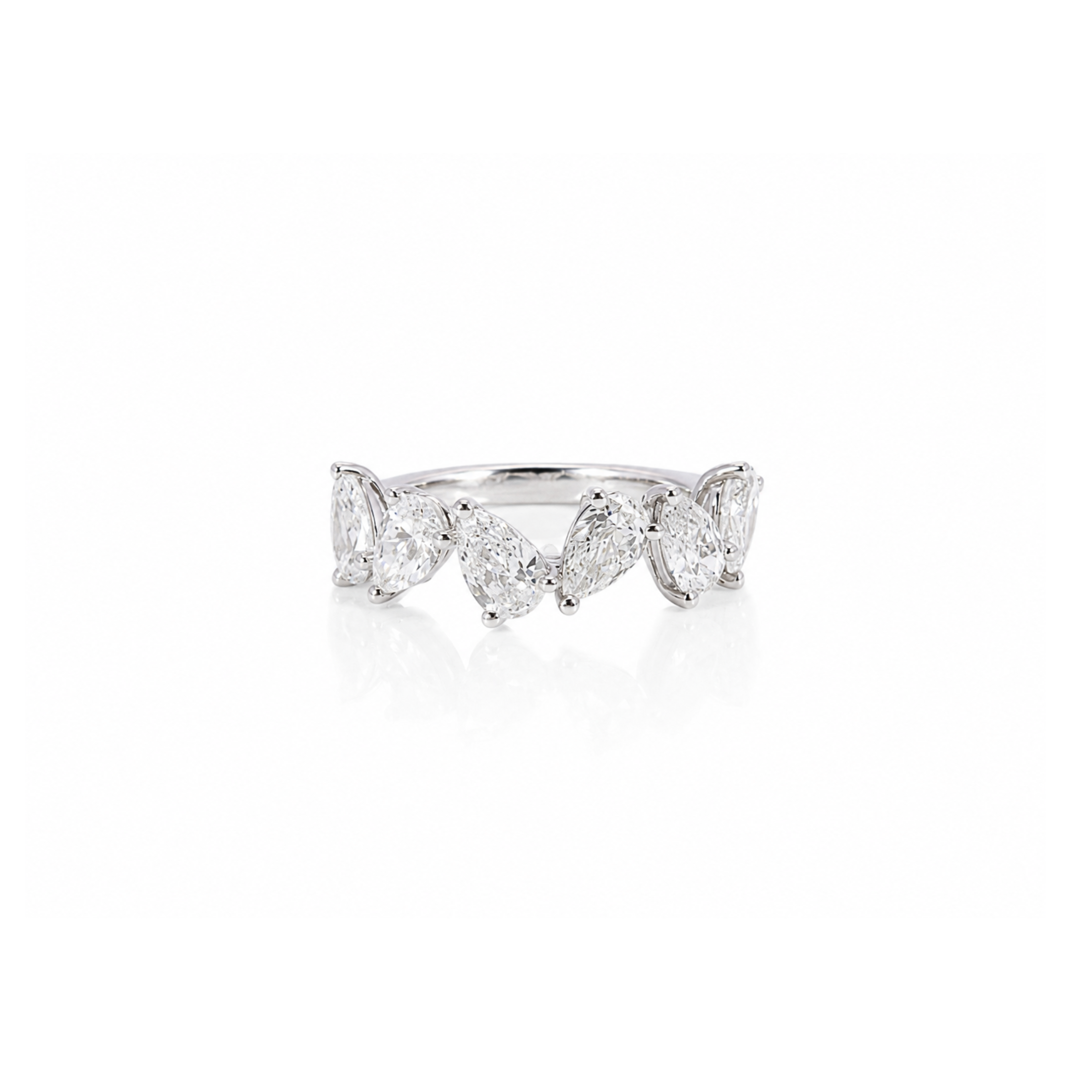 WHITE GOLD ALTERNATING PEAR RING