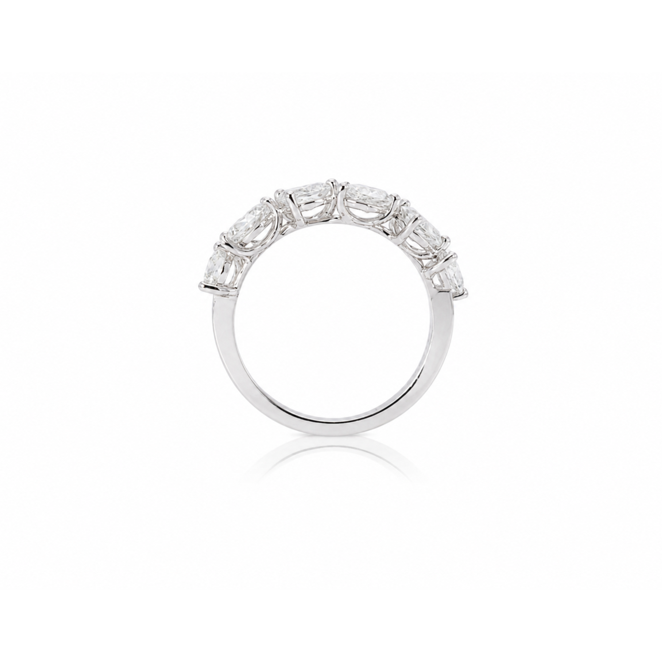 WHITE GOLD ALTERNATING PEAR RING