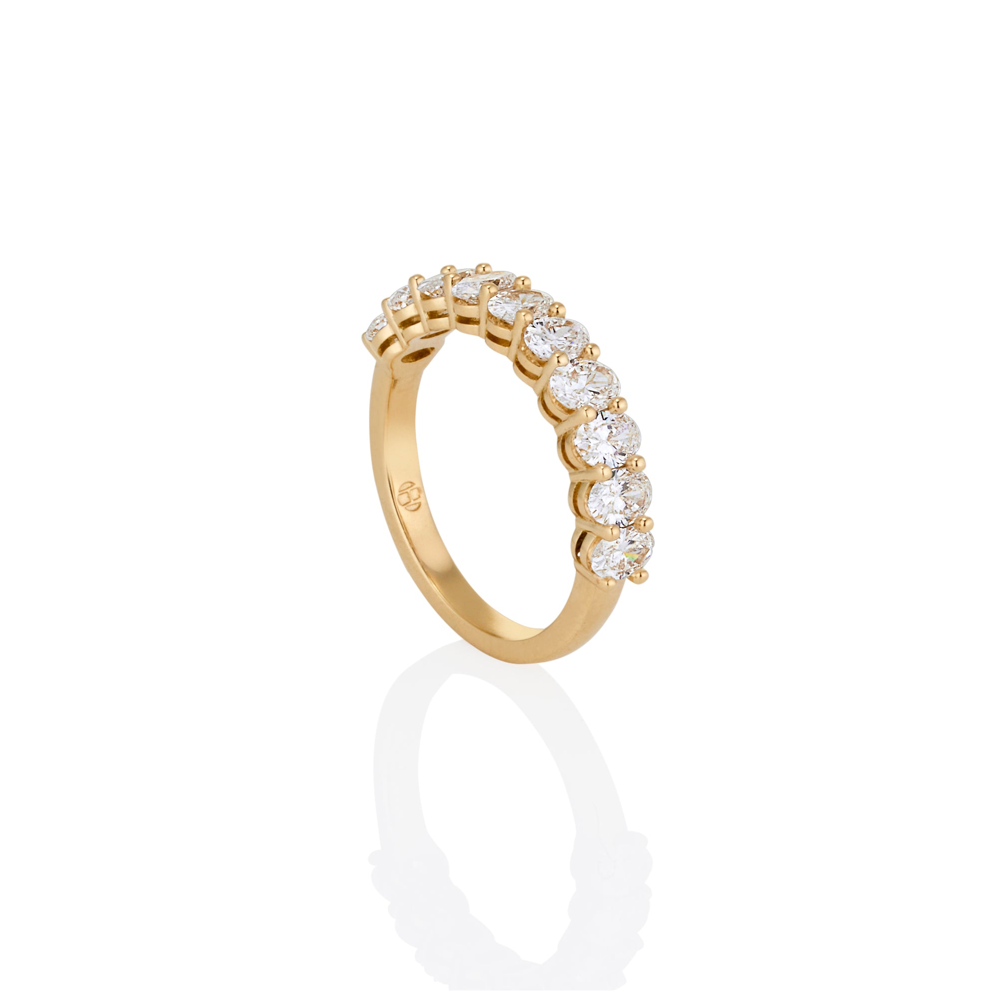 YELLOW GOLD OVAL CUT DIAMOND BAND 1.20ct