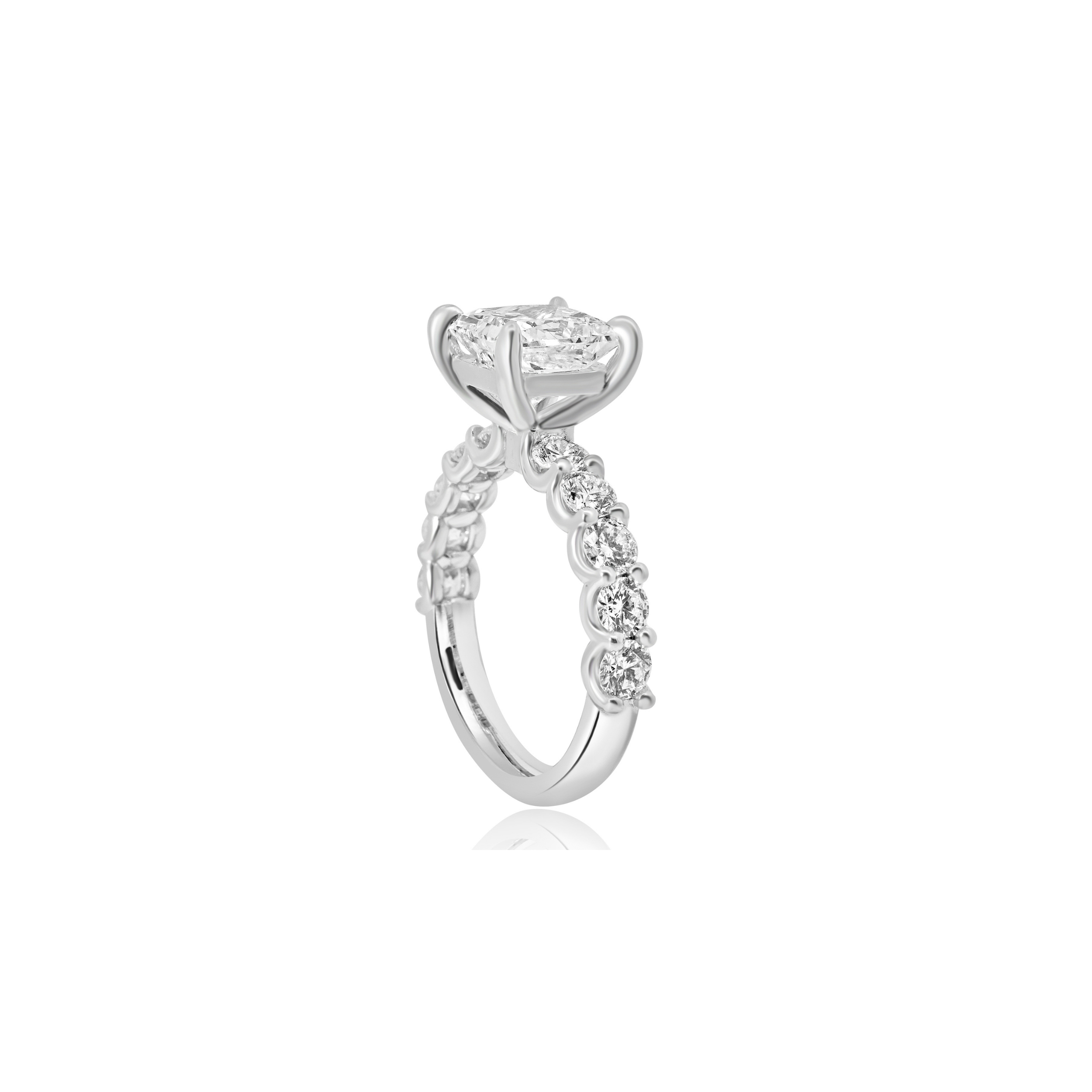 LAB GROWN PRINCESS CUT DIAMOND ENGAGEMENT RING
