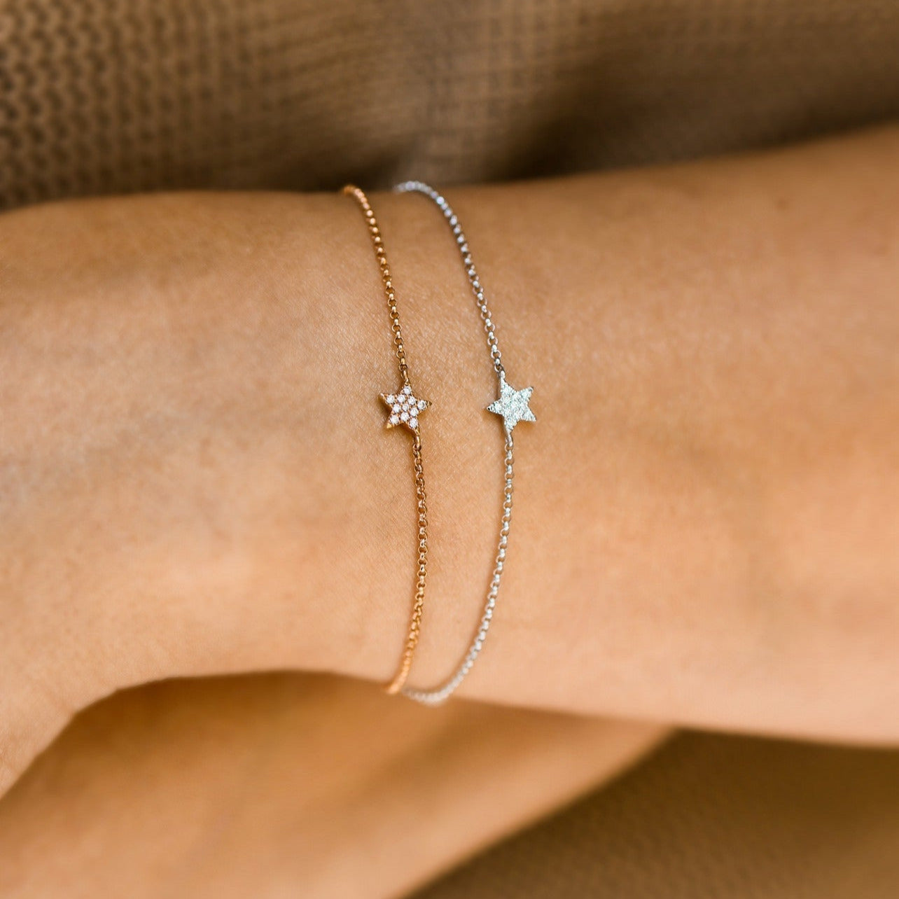 WHITE GOLD STAR BRACELET