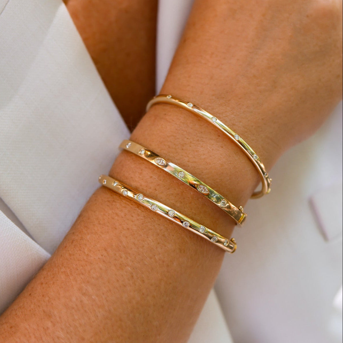 ROUNDED DROP SET DIAMOND BANGLE LARGE