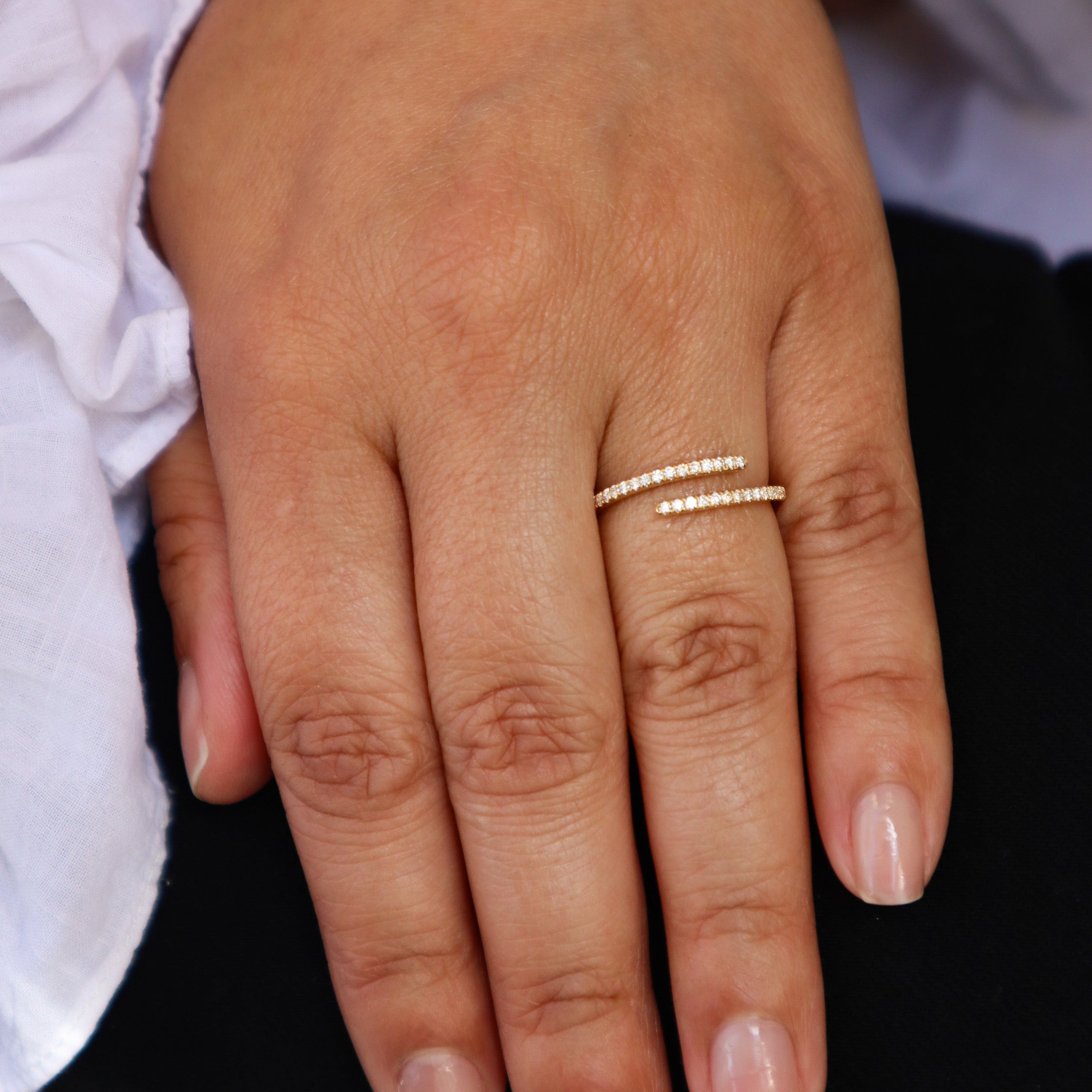 YELLOW GOLD FINE WRAP RING