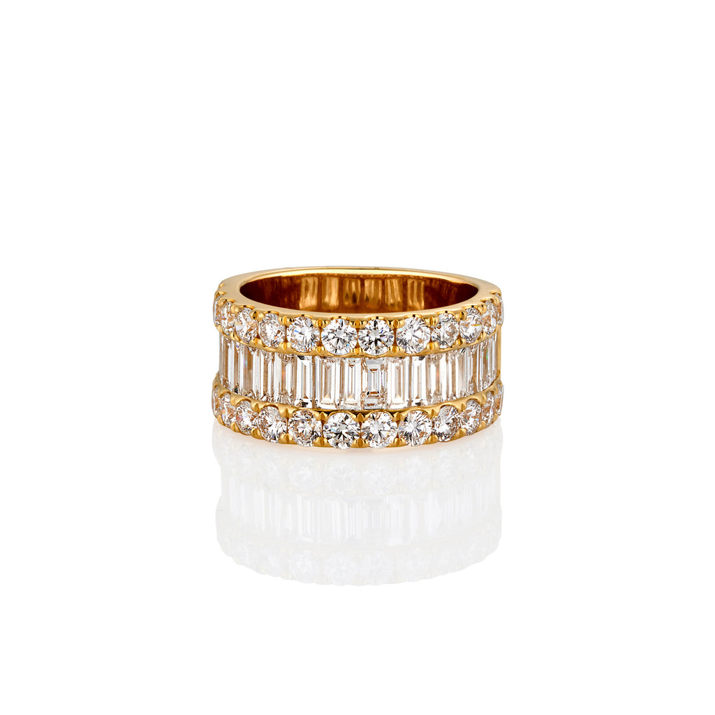 YELLOW GOLD BAGUETTE & ROUND DIAMOND RING