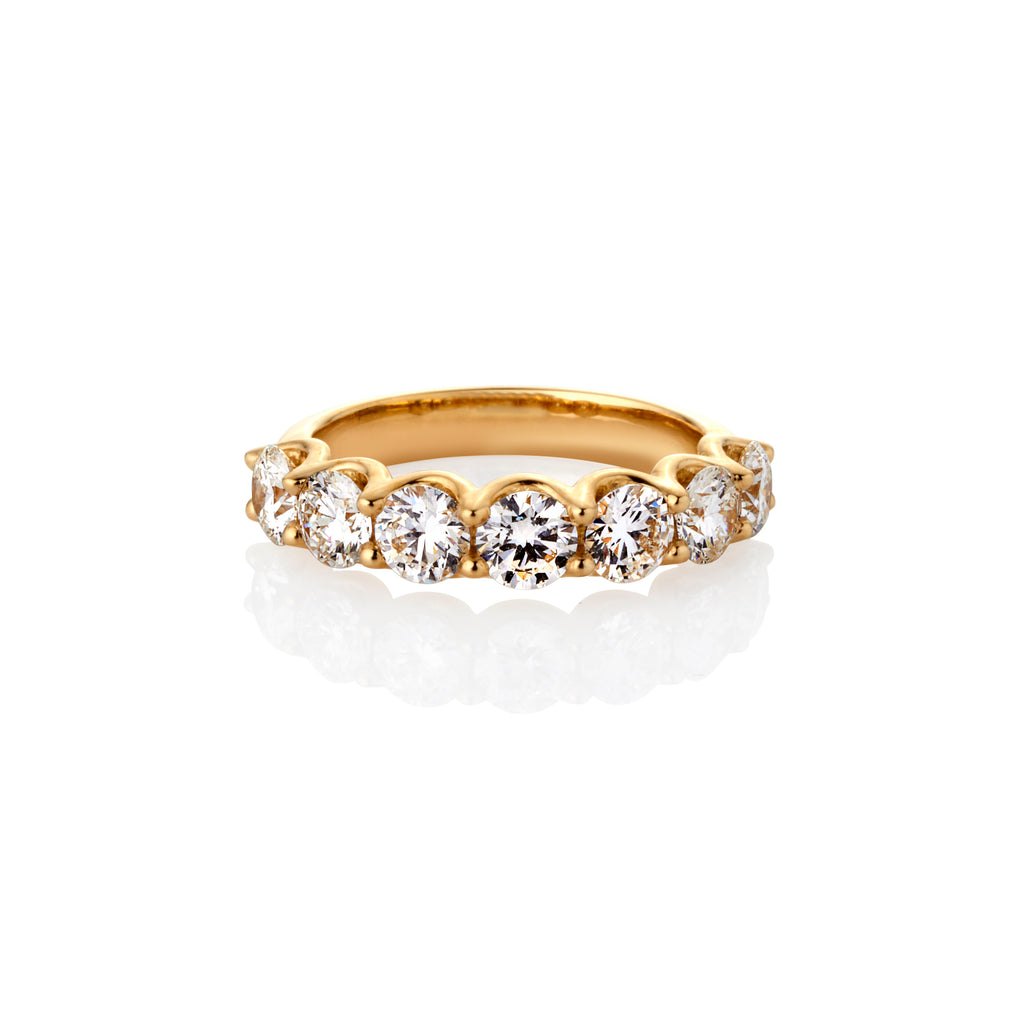 YELLOW GOLD SHARED CLAW DIAMOND BAND 2.10CT